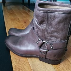 Frye Phillip Harness short boots